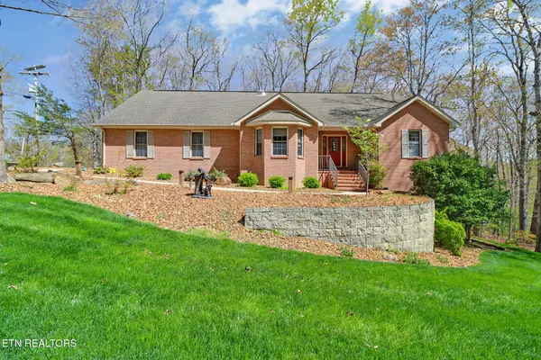 10 Claremont Circle, Fairfield Glade, TN 38558