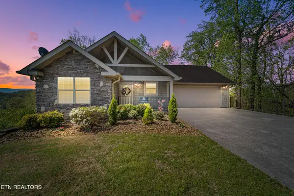405 Maggie Mack Lane, Sevierville, TN 37862