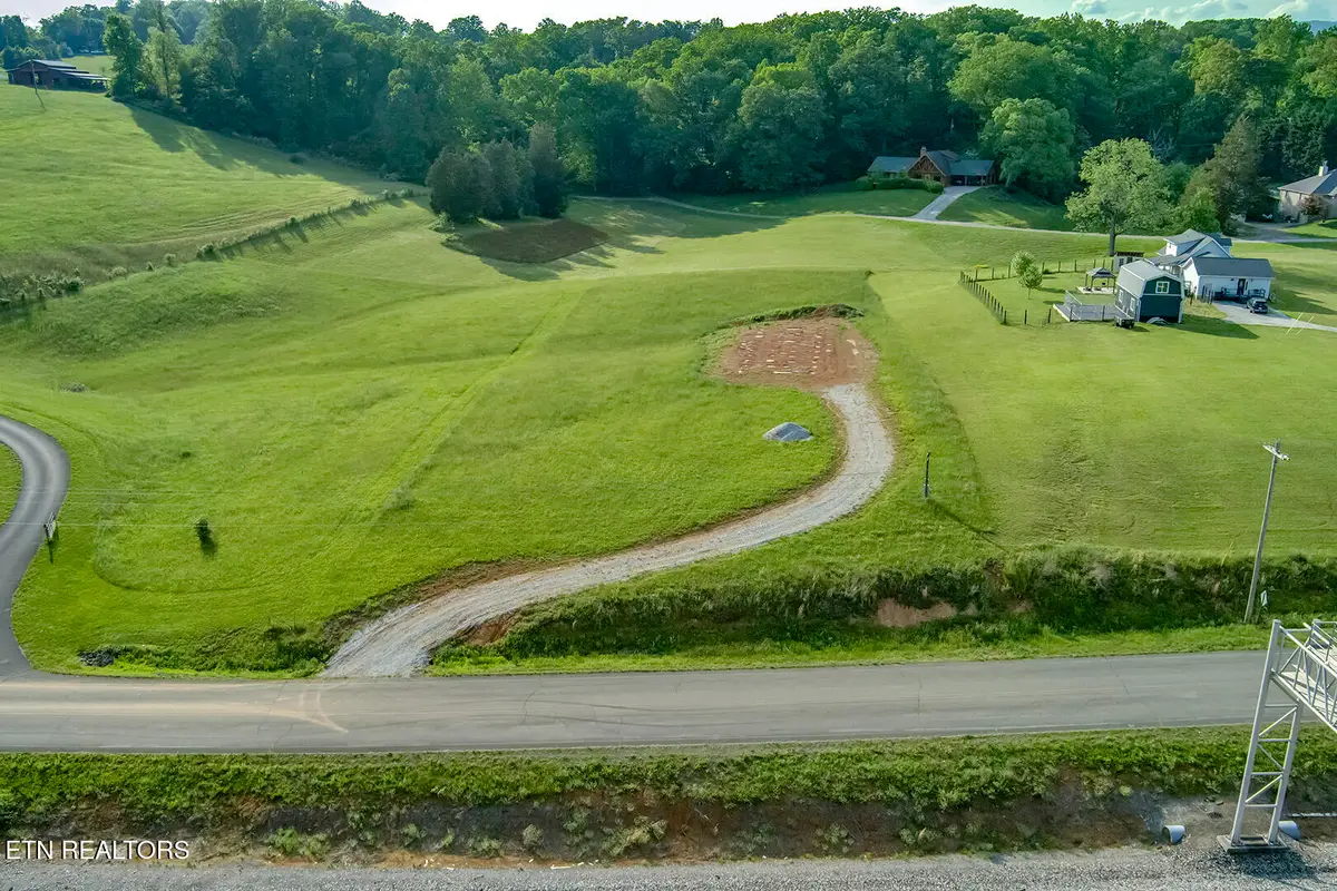 139 Hearthside Rd Rd, Clinton, TN 37716 - Image #1