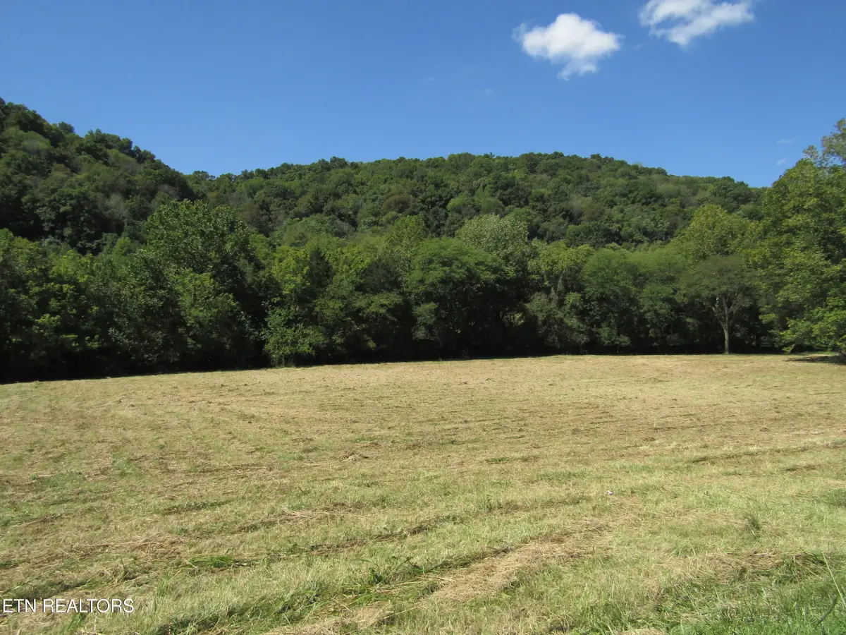 14ac Hartsville Rd, Lafayette, TN 37083 - Image #1