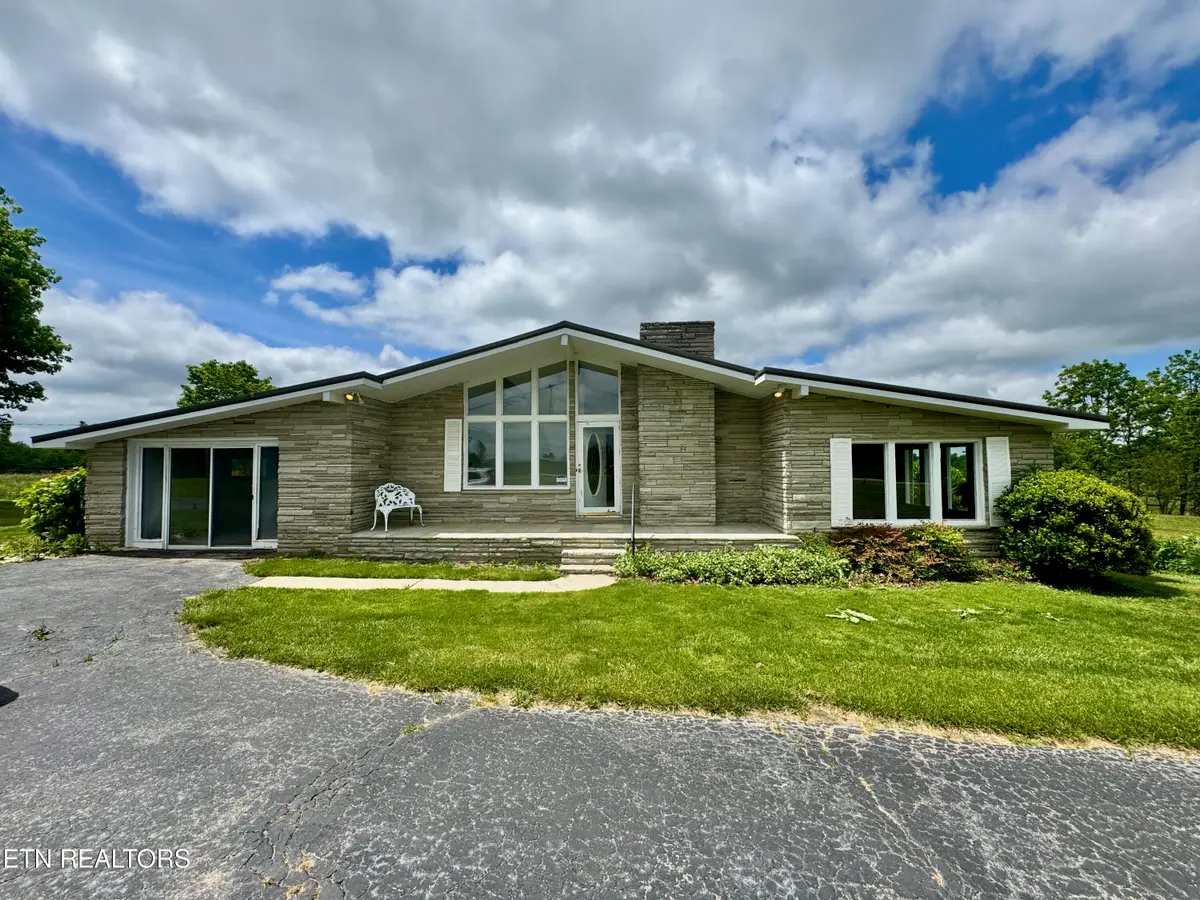 1039 Old Martha Washington Road Rd, Clarkrange, TN 38553 - Image #1