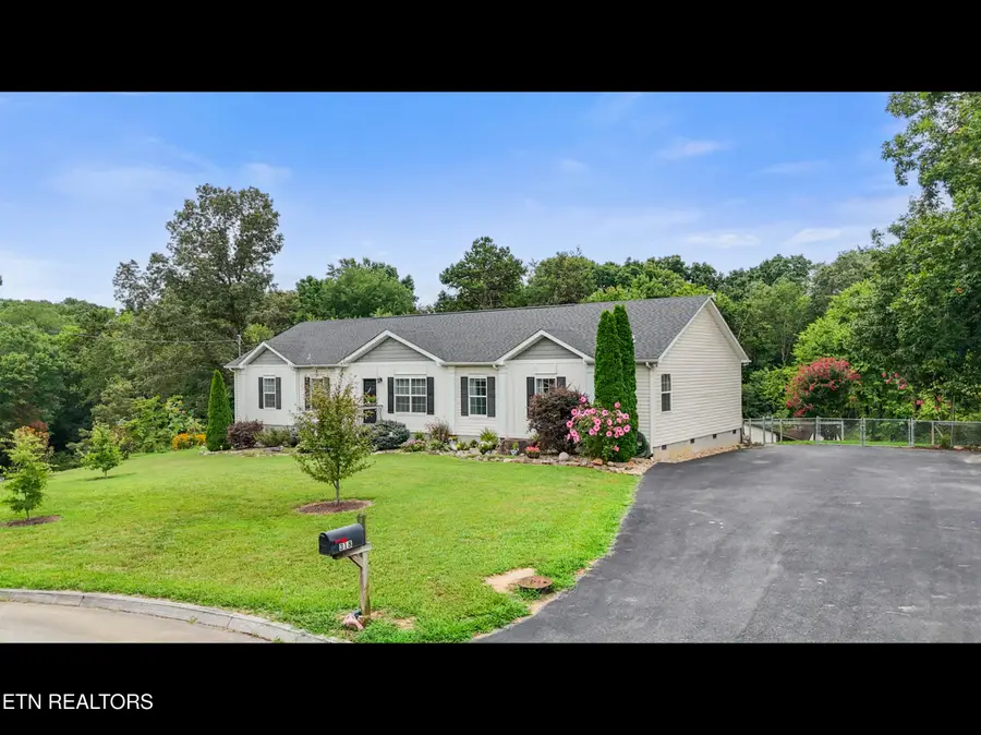318 Deer Trail Drive, Dandridge, TN 37725 - Image #2