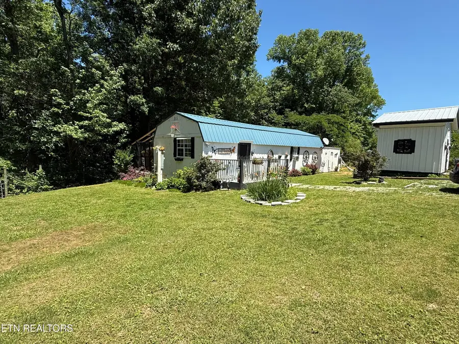 284 Ray Cross Rd, Harriman, TN 37748 - Image #2