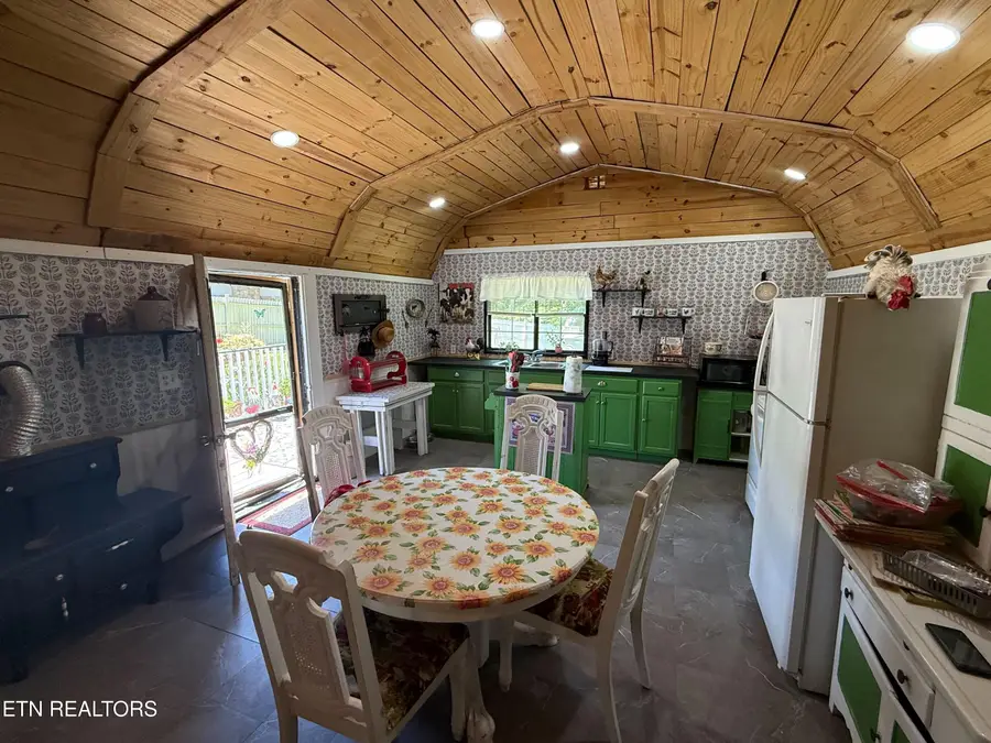 284 Ray Cross Rd, Harriman, TN 37748 - Image #3