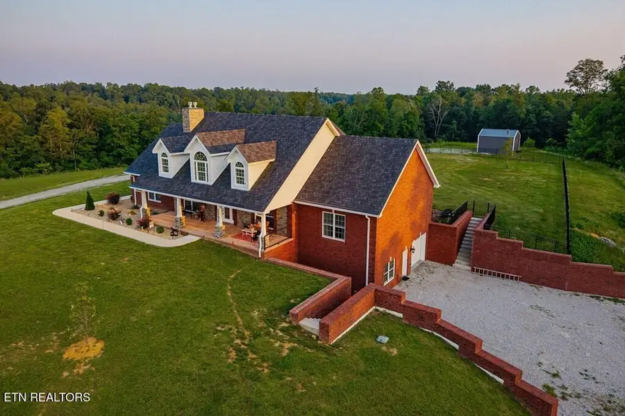 3292 Moss Arcott Rd, Celina, TN 38551 - Image #3