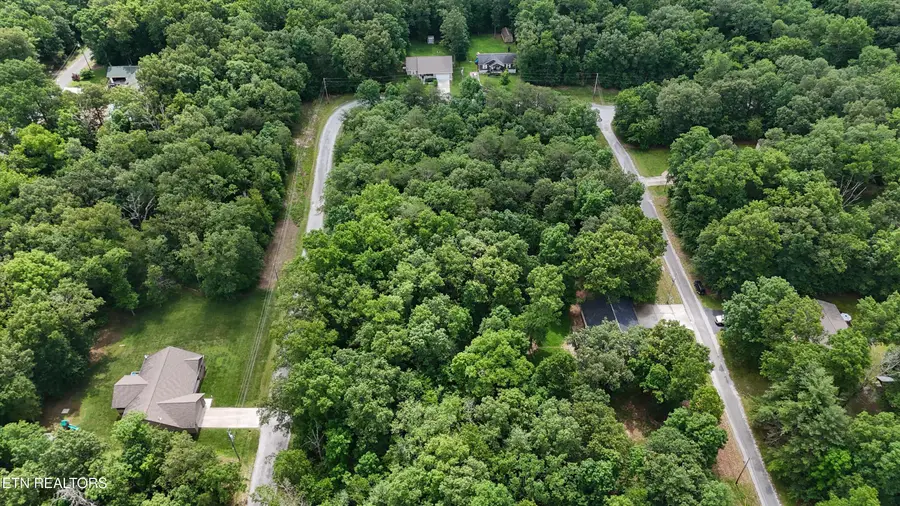 6110 Pocahontas Lane, Crossville, TN 38572 - Image #2