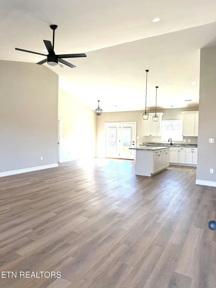 218 Mossy Rock Rd, Clinton, TN 37716 - Image #3