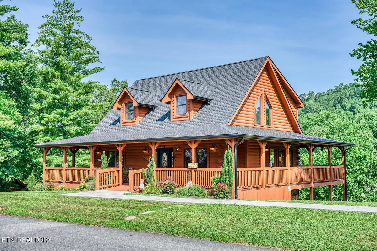 2028 Piney Overlook Lane, Sevierville, TN 37862 - #1