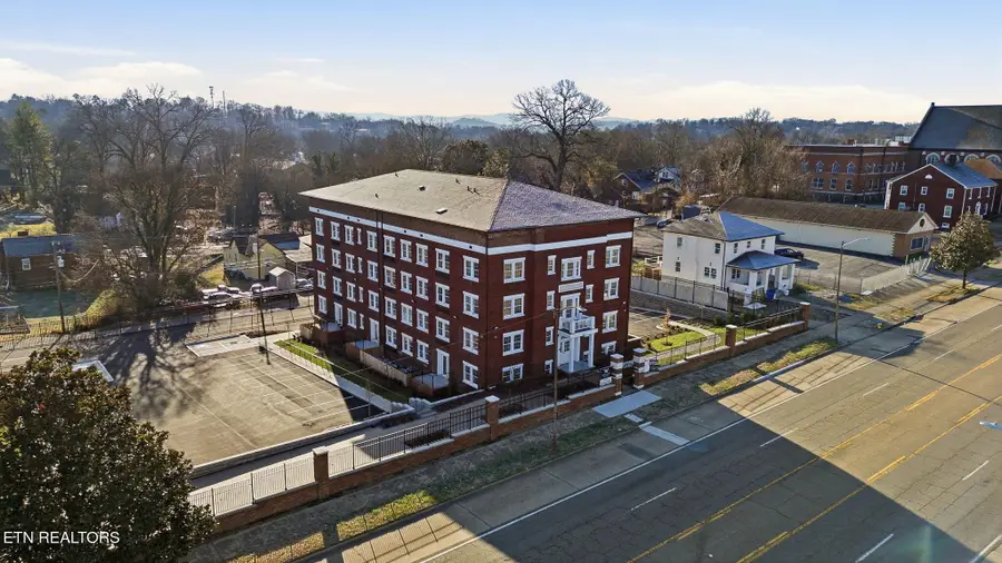 2724 E Magnolia Ave #205, Knoxville, TN 37914 - #3