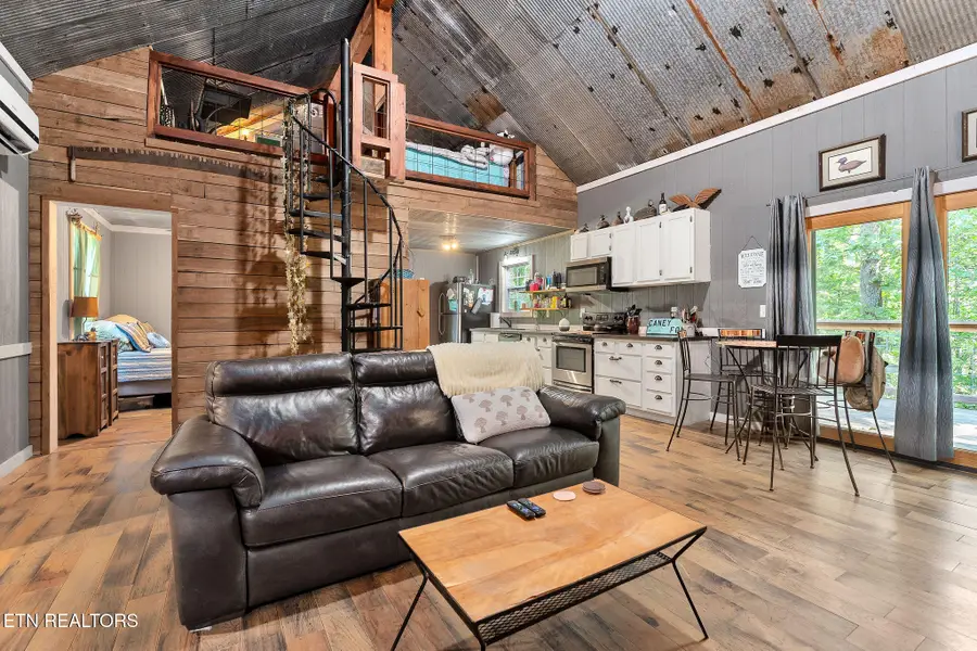 9073 Mcminnville Hwy, Quebeck, TN 37579 - Image #3