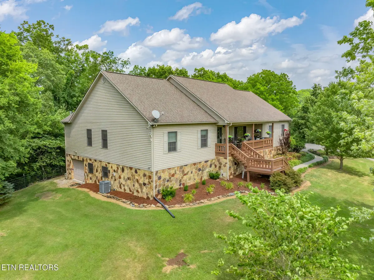 1668 Deerwood Rd, Newport, TN 37821 - #1