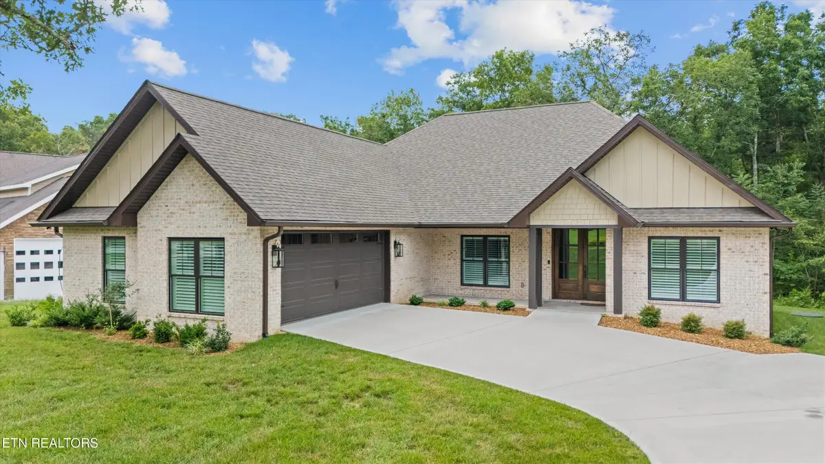 230 Tomlon Rd, Crossville, TN 38555 - Image #1