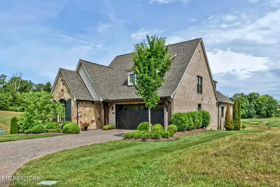 274 E Highlands Circle, Lenoir City, TN 37772 - Image #2