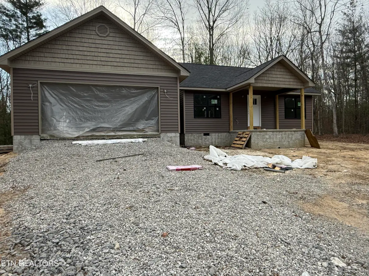 2075 Allardt Tinch Rd, Jamestown, TN 38556 - #1
