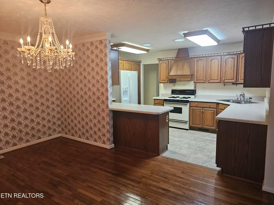 36 White Oak Circle, Crossville, TN 38555 - #3