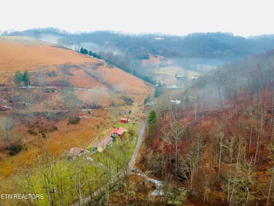 324 Vannoy Rd Rd, Tazewell, TN 37879 - #2