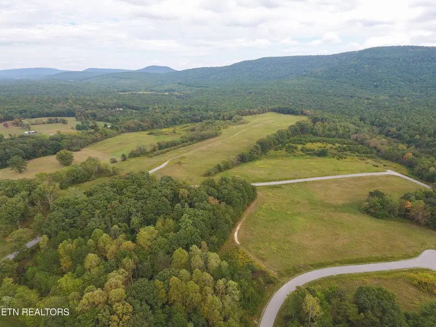 Noah Lane, Crossville, TN 38555 - Image #3