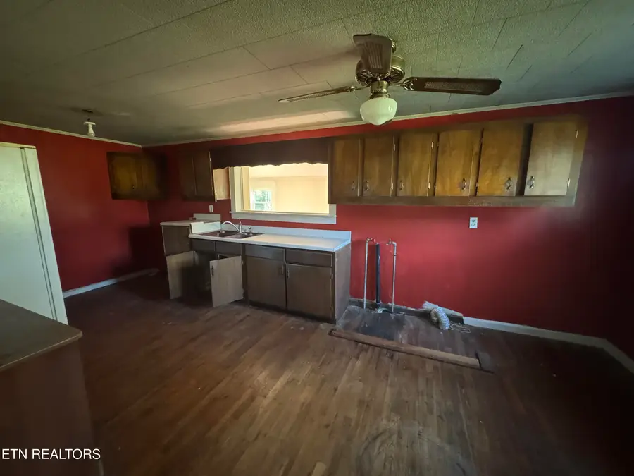 156 Sam Davis Rd, Decatur, TN 37322 - Image #3