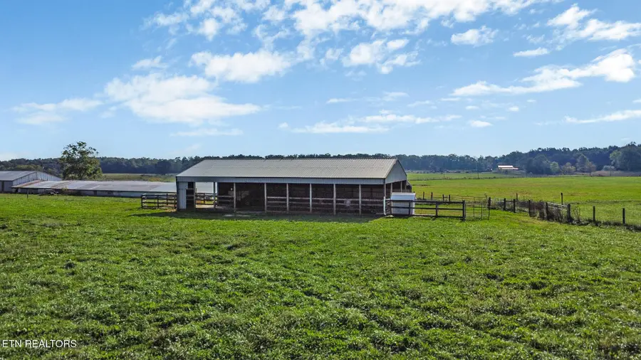 157 Triple J Tr, Jamestown, TN 38556 - Image #2