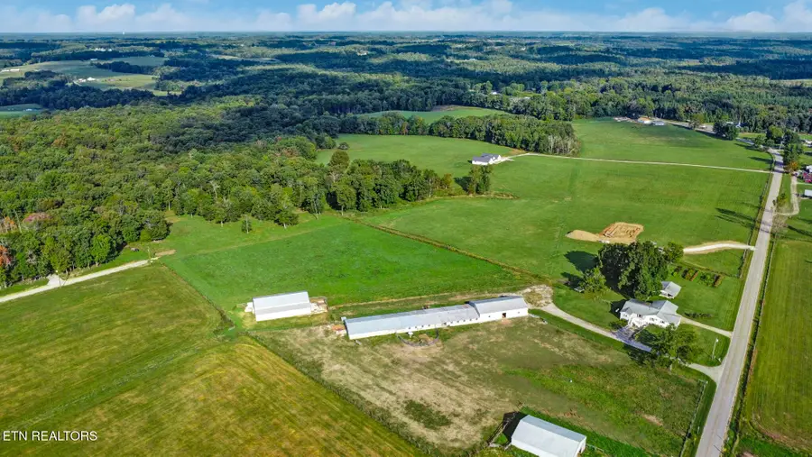 157 Triple J Tr, Jamestown, TN 38556 - Image #3