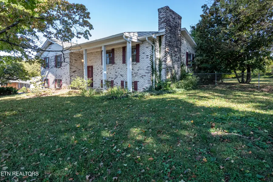 406 Montvale Station Rd, Maryville, TN 37803 - Image #3