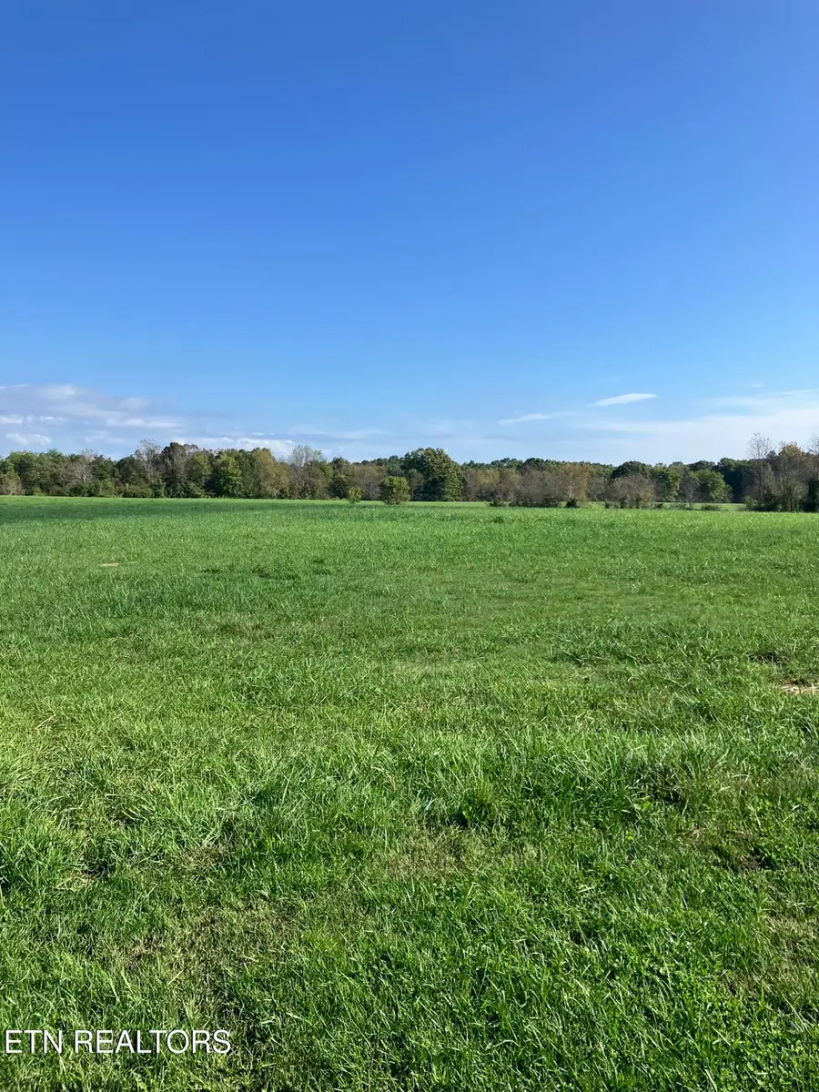 1845 E Deer Lodge Hwy Hwy, Deer Lodge, TN 37726 - Image #2