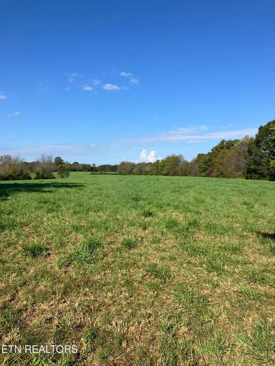 1845 E Deer Lodge Hwy Hwy, Deer Lodge, TN 37726 - Image #3