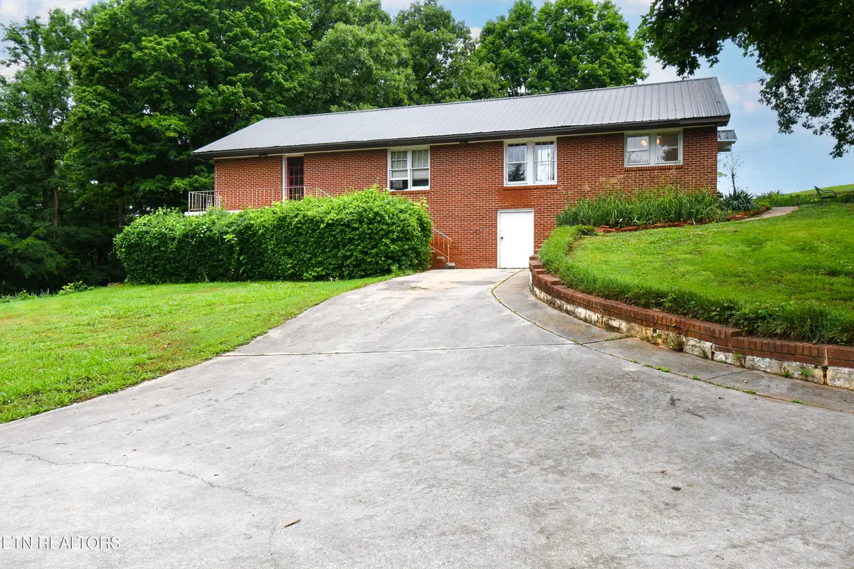 185 Trigonia Rd, Greenback, TN 37742 - #1