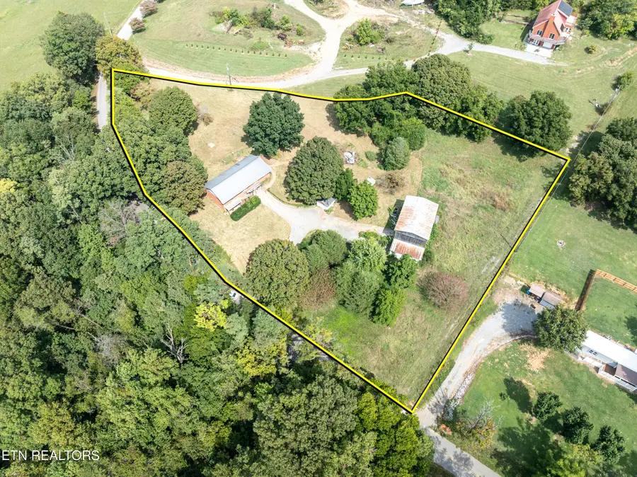 185 Trigonia Rd, Greenback, TN 37742 - #3