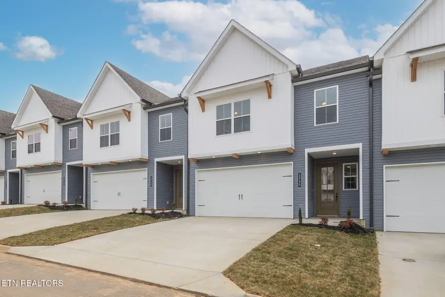 1735 Lateglow Way, Knoxville, TN 37931 - Image #3