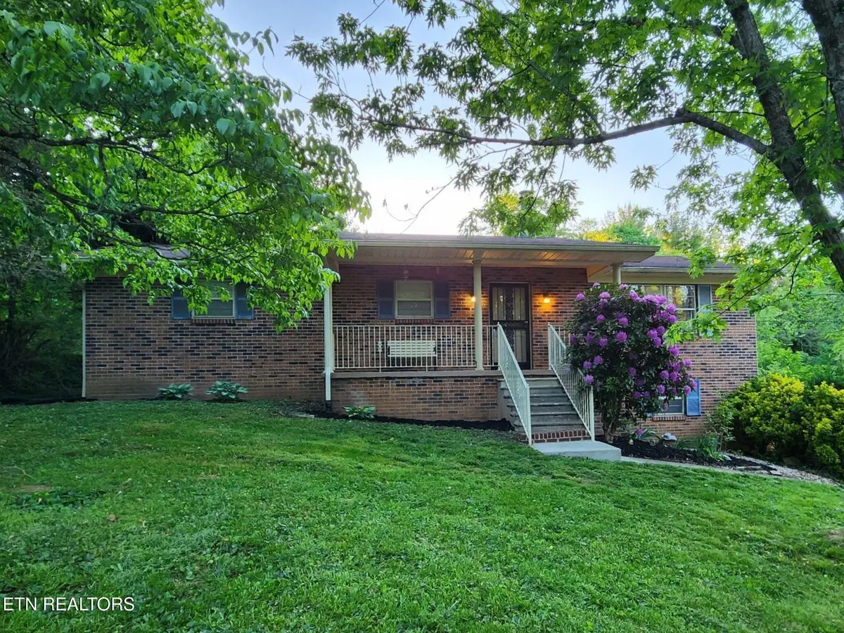 6109 Ricky Allen Rd, Corryton, TN 37721 - Image #1