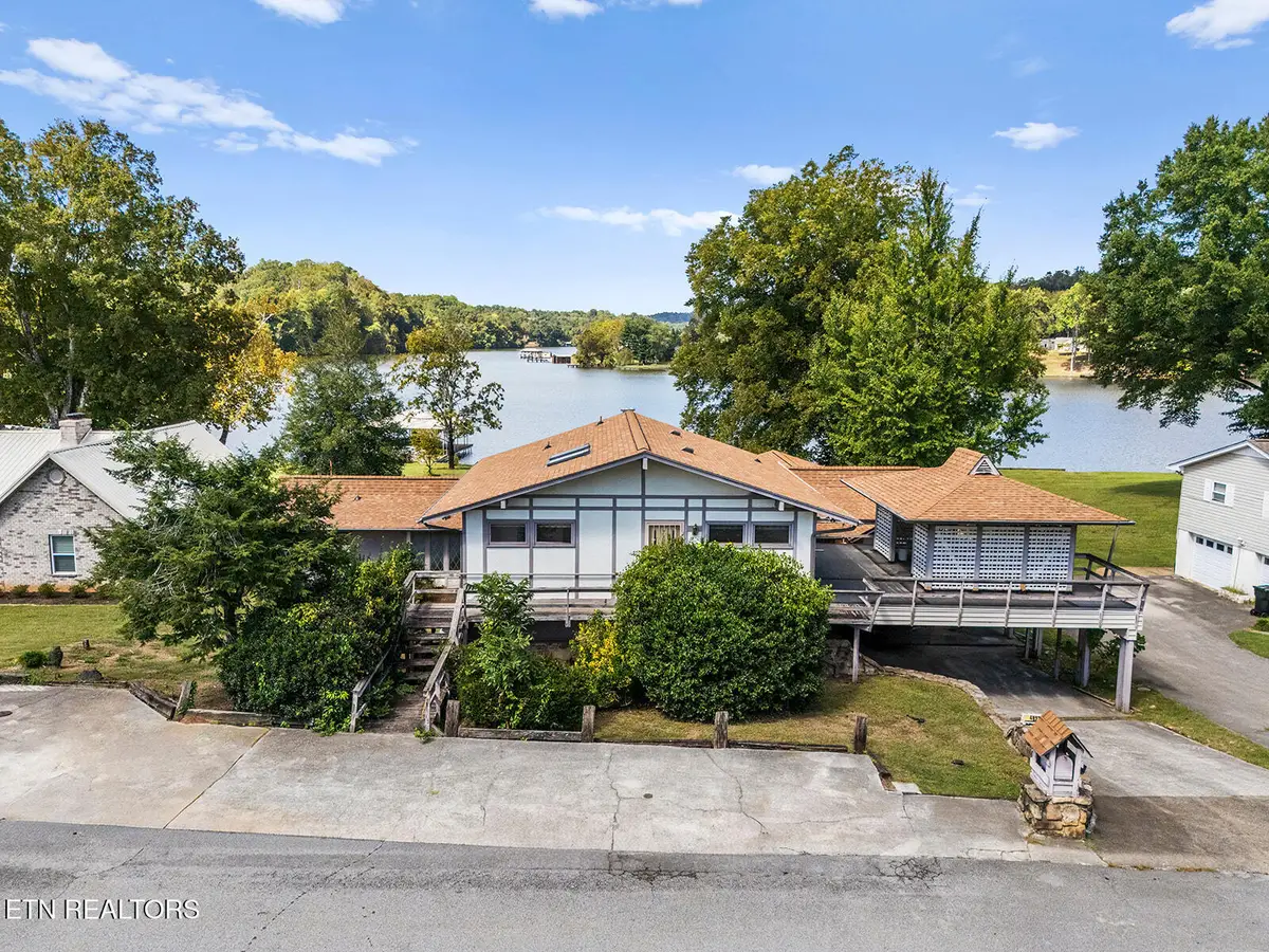 4827 Riversedge Rd, Louisville, TN 37777 - #1