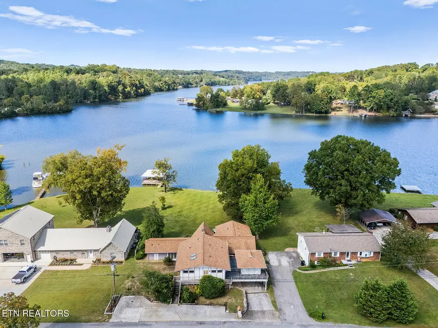 4827 Riversedge Rd, Louisville, TN 37777 - #3