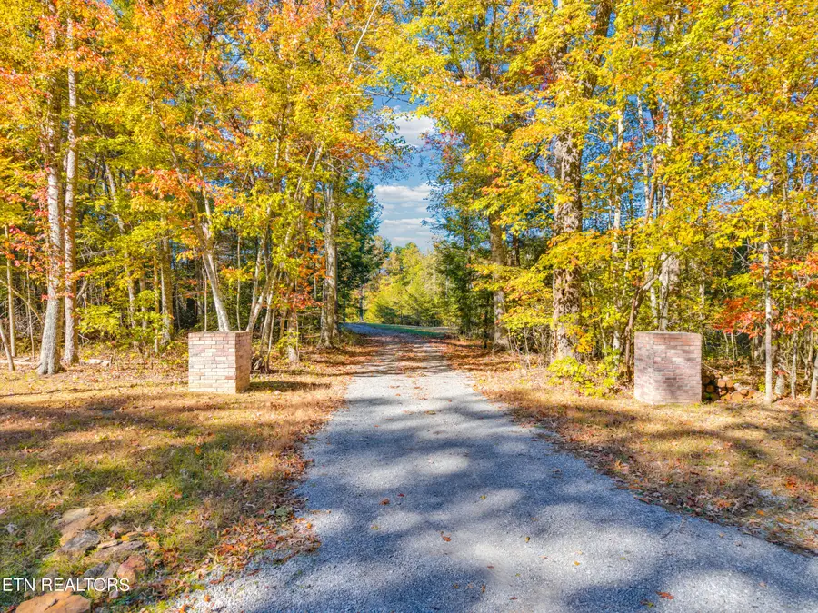 700 Falls Rd, Monterey, TN 38574 - Image #3