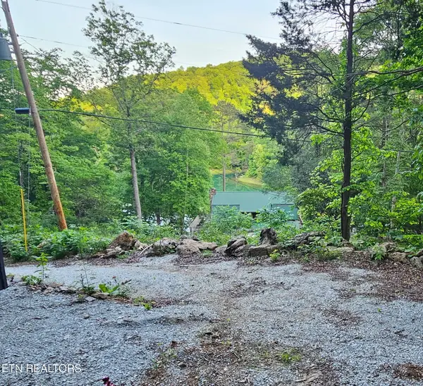 309 Marina Lane, LaFollette, TN 37766