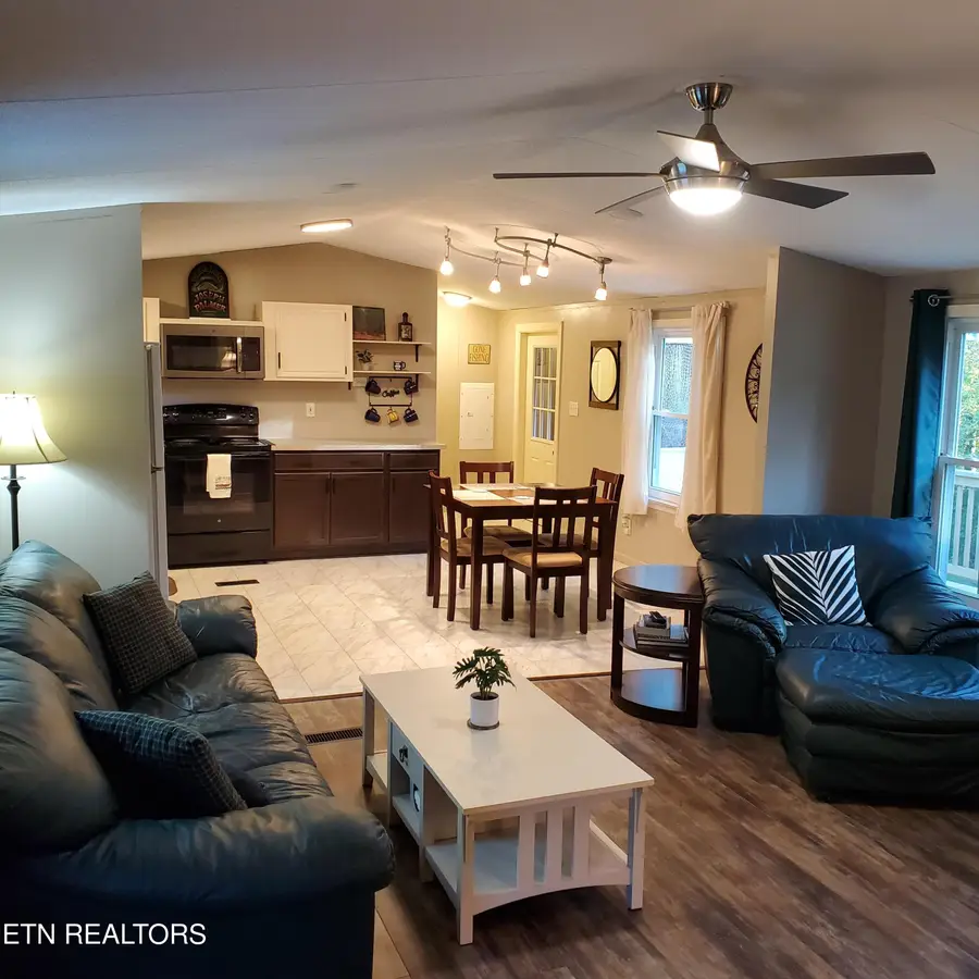 572 Randall Fugate Rd, Spring City, TN 37381 - Image #3