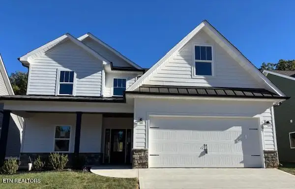 1597 Green Meadows Lane, Lenoir City, TN 37771