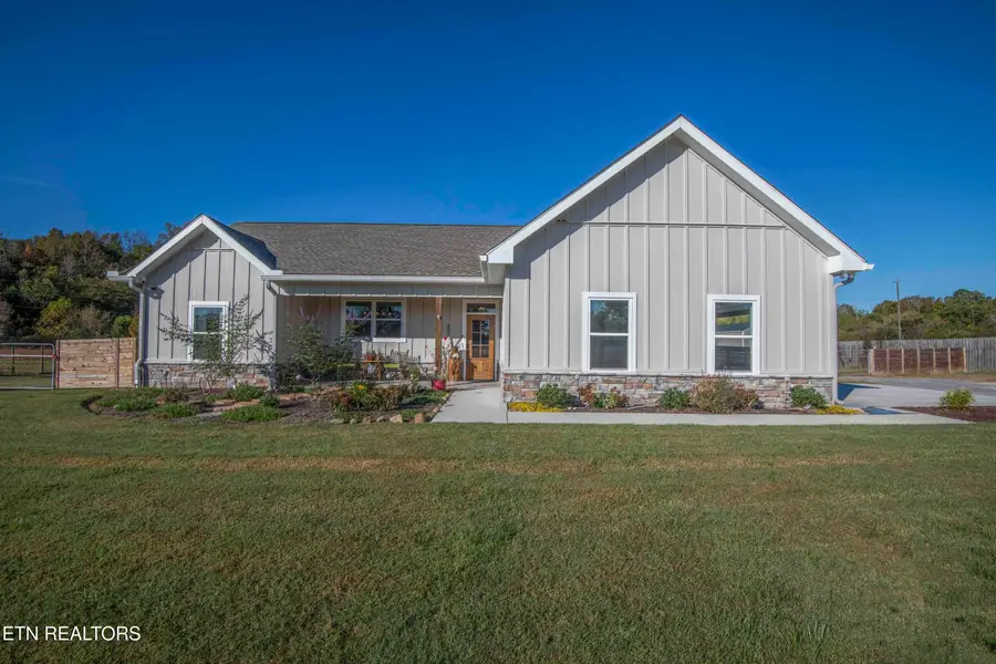 716 Howell Rd, Mascot, TN 37806 - Image #3