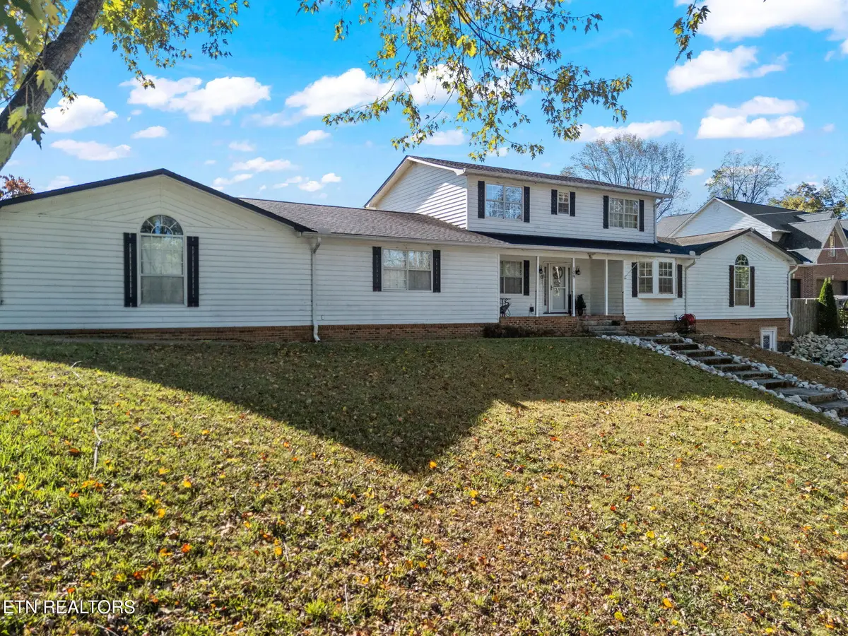 109 Cherry Lane, Jacksboro, TN 37757 - Image #1