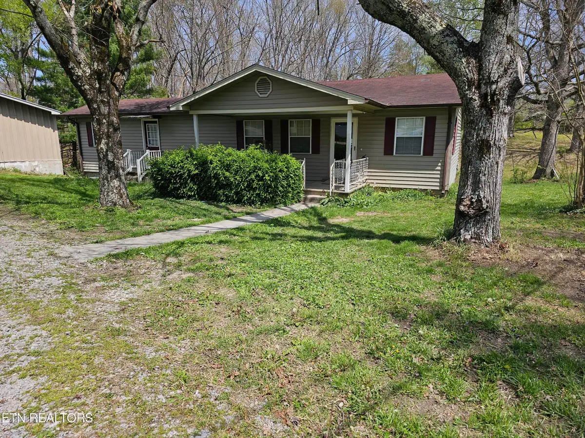 1009 Roysden Rd, Jamestown, TN 38556 - Image #1