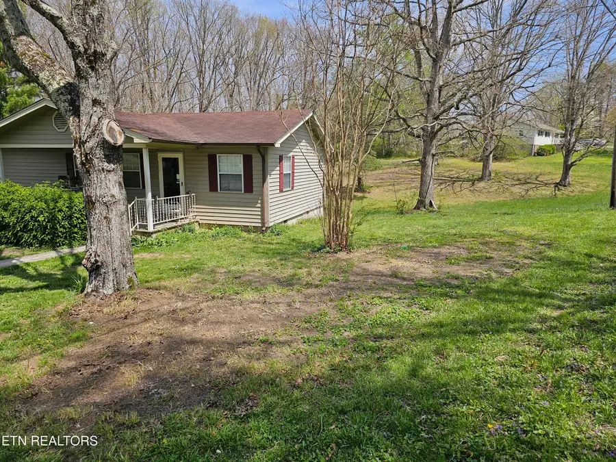 1009 Roysden Rd, Jamestown, TN 38556 - Image #3