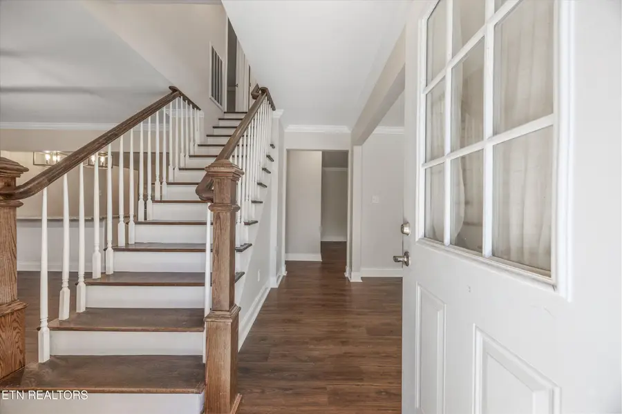 5413 NW Smoky Trail Tr, Knoxville, TN 37909 - Image #3