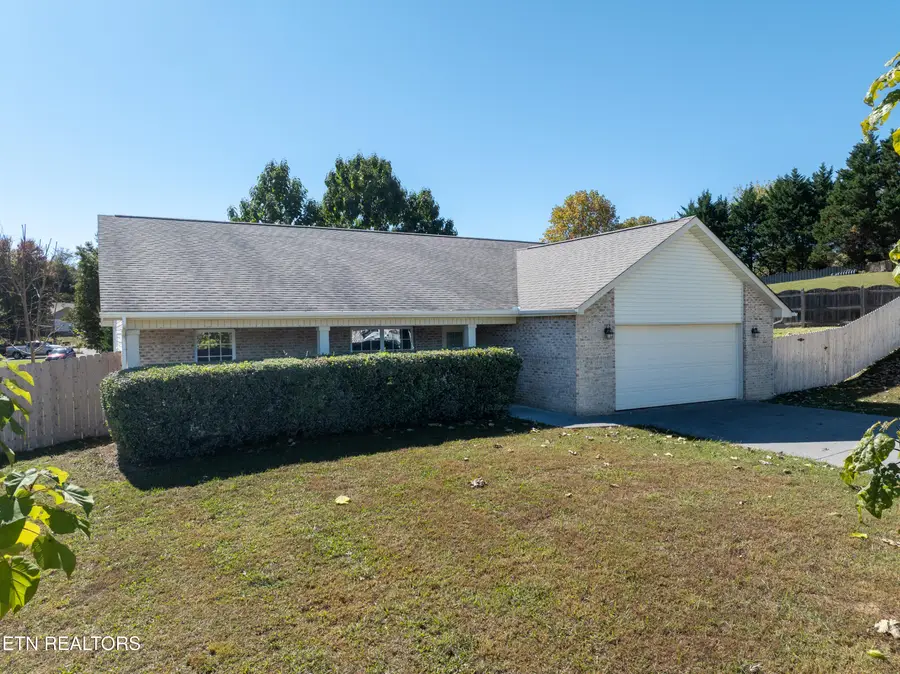 2910 Country Meadows Lane, Maryville, TN 37803 - Image #2