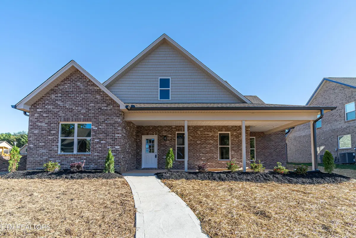 172 Crossroads Blvd, Oak Ridge, TN 37830 - Image #1