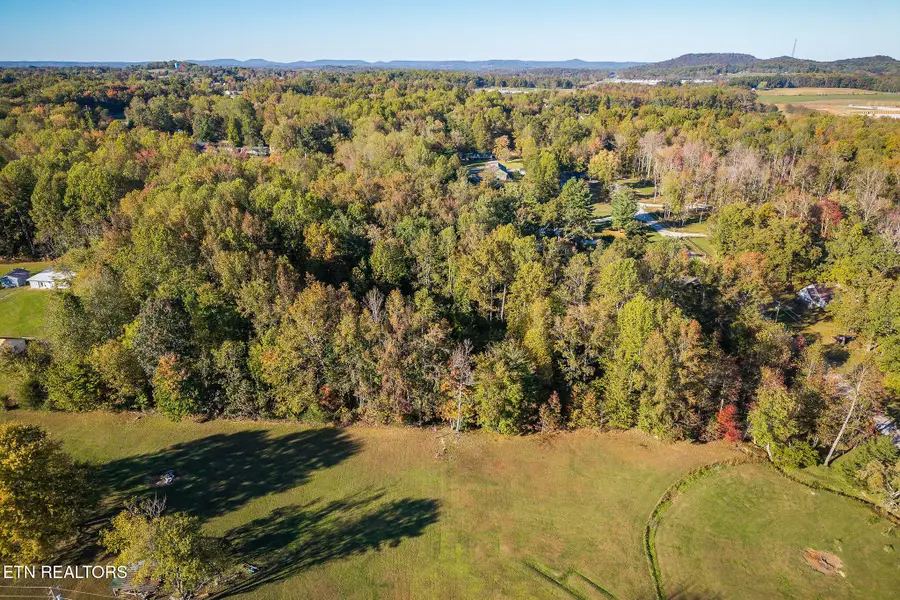 212 Park Rd, Rickman, TN 38580 - #3