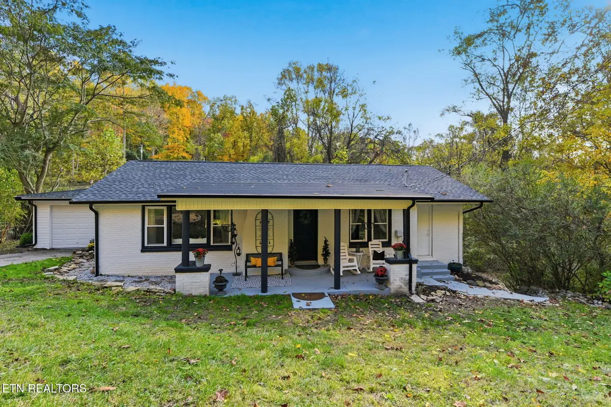 2169 Oak Grove Rd, Rocky Top, TN 37769 - Image #1
