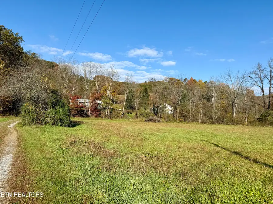 186 Drinnon Lane, Sneedville, TN 37869 - Image #3