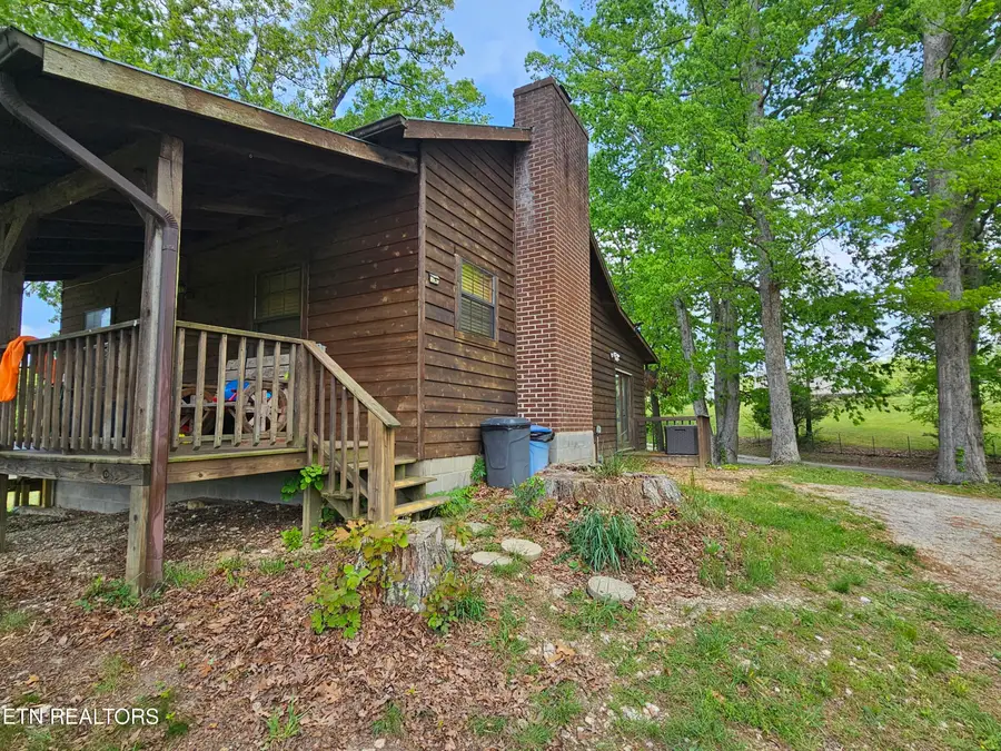 728 Essary Rd, Tazewell, TN 37879 - Image #2