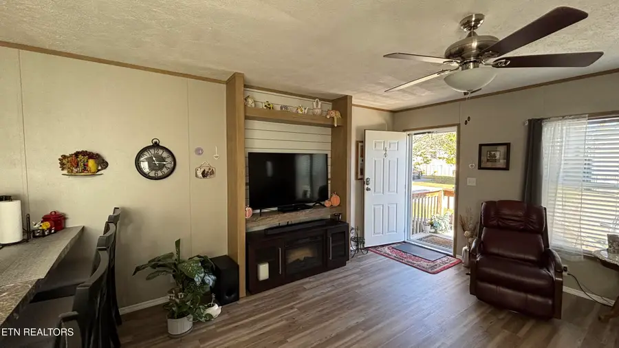 519 Johns Creek St, Clinton, TN 37716 - Image #3