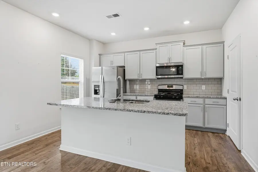 557 Smoky Valley Lane, Seymour, TN 37865 - Image #2